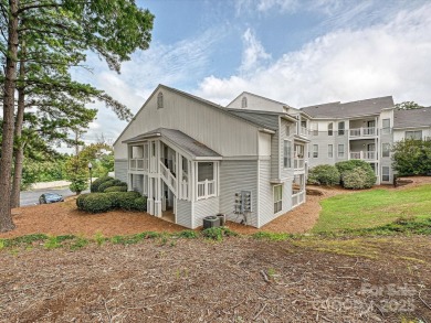Lake Condo ActiveUnderContr in Lake Wylie, South Carolina