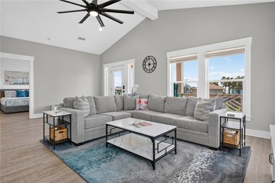 Welcome to your coastal dream home in desirable South Rockport! - photo 11