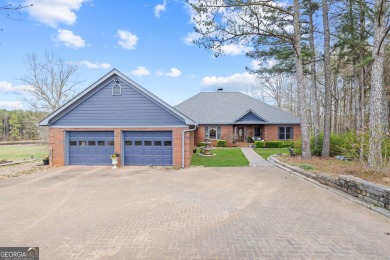 (private lake, pond, creek) Home For Sale in Social Circle Georgia