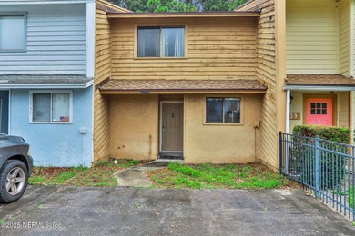 Take a look at this charming 2-bedroom, 2.5-bath townhouse - photo 29