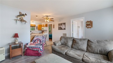 Lake views and easy lake living await! This 2-bedroom, 1-bath - photo 8