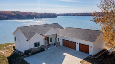 Lake Sundown Home For Sale in Moravia Iowa