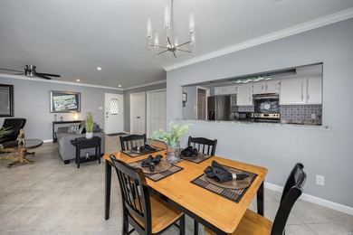 Nestled within the prestigious, wooded shores of Lake Hamilton - photo 11