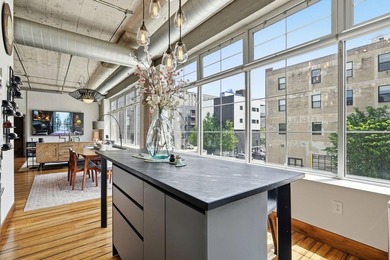 This is exactly what North Loop loft living should feel like - photo 18