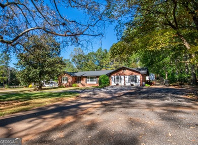 (private lake, pond, coastal) Home For Sale in Newnan Georgia