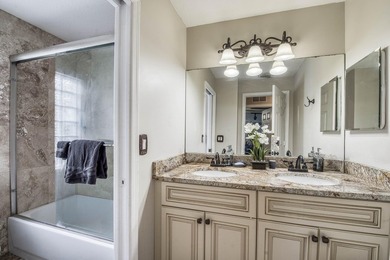 Beautiful 4-bedroom, 3-bath home located in a desirable gated - photo 21