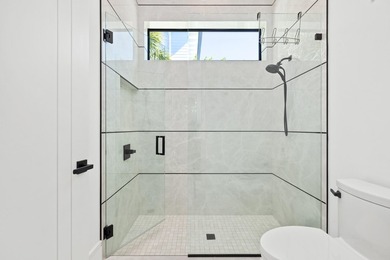 Built by Marc Julien and completed in 2021, this modern - photo 23