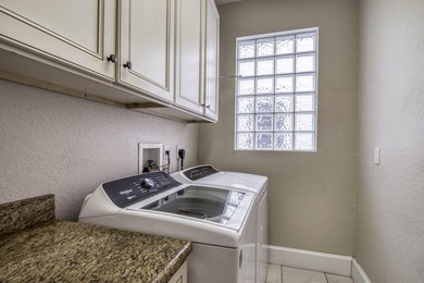 Beautiful 4-bedroom, 3-bath home located in a desirable gated - photo 25