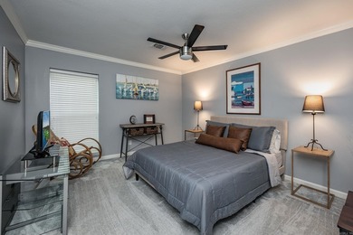 Nestled within the prestigious, wooded shores of Lake Hamilton - photo 26