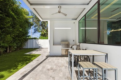 Built by Marc Julien and completed in 2021, this modern - photo 28