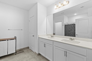 Stunning 2024-built Palmera model featuring a highly - photo 33