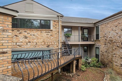 Nestled within the prestigious, wooded shores of Lake Hamilton - photo 39