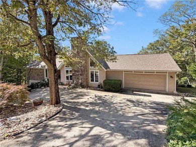 Table Rock Lake - Carroll County Home For Sale in Holiday Island Arkansas