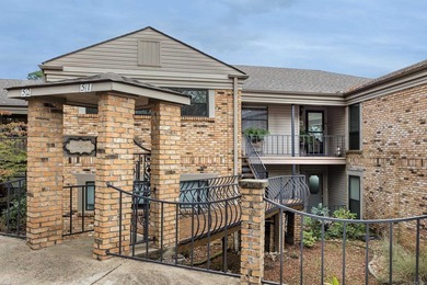 Nestled within the prestigious, wooded shores of Lake Hamilton - photo 42