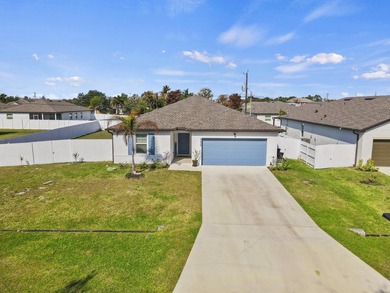 Stunning 2024-built Palmera model featuring a highly - photo 49