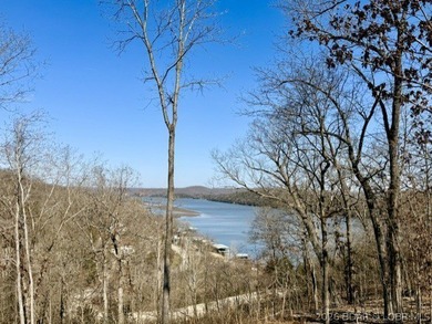 Lake of the Ozarks Lot Sale Pending in Edwards Missouri