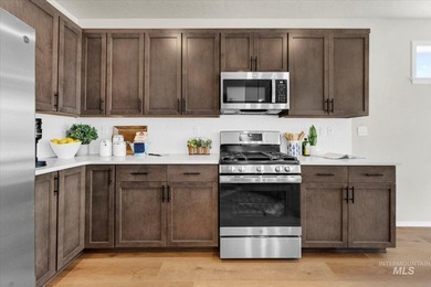Welcome to The Hudson by Hayden Homes, a thoughtfully designed - photo 4