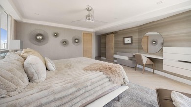 On the sand, a completely reimagined coastal contemporary - photo 17