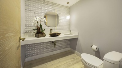 On the sand, a completely reimagined coastal contemporary - photo 23