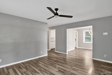SHORT SALE / AS IS -- Welcome to this charming 3-bedroom - photo 4