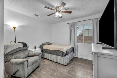 Spacious 2-story home with 6 bedrooms and over 3,100 sq ft in a - photo 33