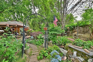 (private lake, pond, coastal) Home Sale Pending in Phoenix Oregon