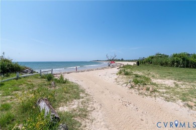 Welcome to one of Hampton's best-kept coastal secrets! Nestled - photo 25