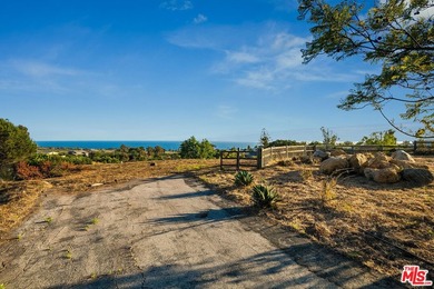 A Rare Malibu Park Estate Opportunity. Set across approximately - photo 16