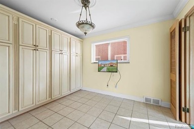 Welcome to this beautifully maintained brick ranch in the heart - photo 17
