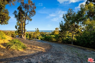 A Rare Malibu Park Estate Opportunity. Set across approximately - photo 24