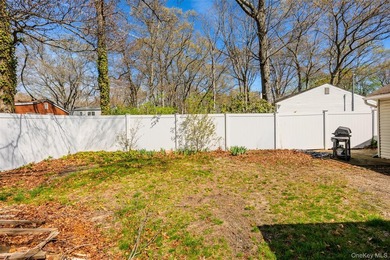 Great opportunity in the heart of Ridge! Perfect for first-time - photo 24