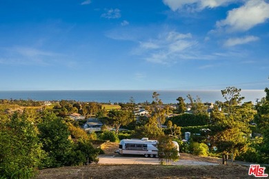 A Rare Malibu Park Estate Opportunity. Set across approximately - photo 31