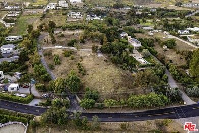 A Rare Malibu Park Estate Opportunity. Set across approximately - photo 34