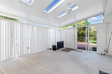 Welcome to this beautifully maintained brick ranch in the heart - photo 37