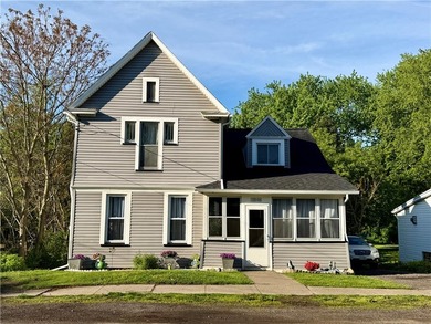 Welcome to this stunning, fully remodeled 3-bedroom, 2 full-bath - photo 1