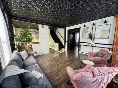 Welcome to this stunning, fully remodeled 3-bedroom, 2 full-bath - photo 3