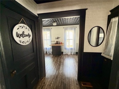 Welcome to this stunning, fully remodeled 3-bedroom, 2 full-bath - photo 5
