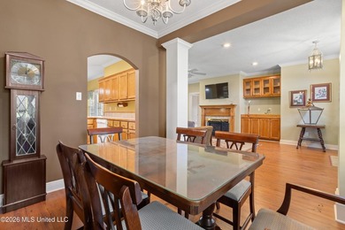 Welcome home to the highly sought-after Northwood Hills - photo 12