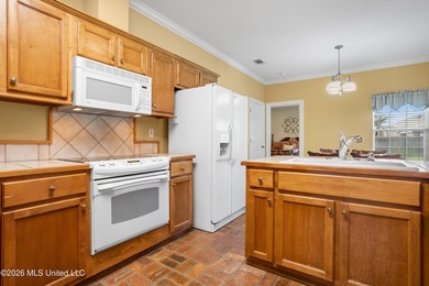 Welcome home to the highly sought-after Northwood Hills - photo 15