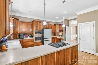 Welcome to this beautifully maintained, move-in ready home - photo 20