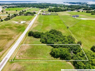 Richland Chambers Lake Lot For Sale in Corsicana Texas