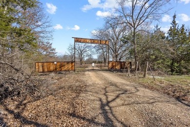 (private lake, pond, coastal) Acreage For Sale in Honey Grove Texas