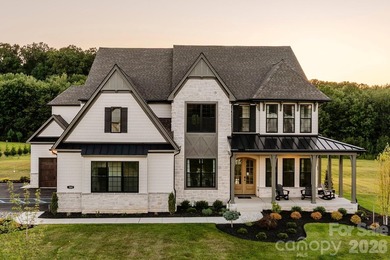 Discover the peaceful charm of Edgewater on Lake Tillery, a - photo 2