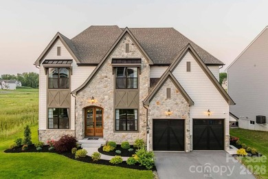 Discover the peaceful charm of Edgewater on Lake Tillery, a - photo 3