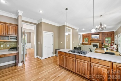 Welcome to this beautifully maintained, move-in ready home - photo 23