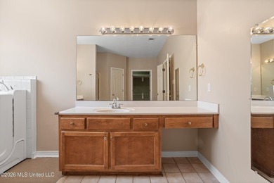 Welcome home to the highly sought-after Northwood Hills - photo 23
