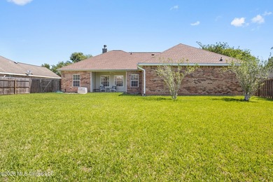 Welcome home to the highly sought-after Northwood Hills - photo 30