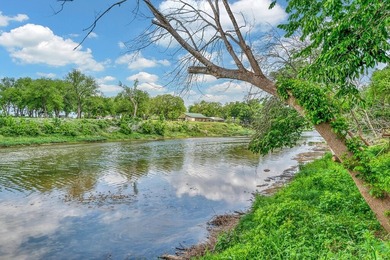 Welcome to peaceful riverfront living at its finest. This - photo 33