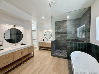 Outstanding property developed into an outstanding resort type - photo 43