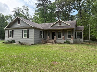 Well-maintained 2013 modular home featuring 3 bedrooms, 2 - photo 1